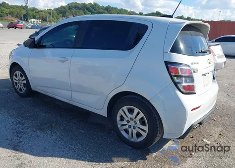 2017 Chevrolet Sonic Lt Auto z USA, uszkodzony, nr VIN 1G1JG6SH7H4168396